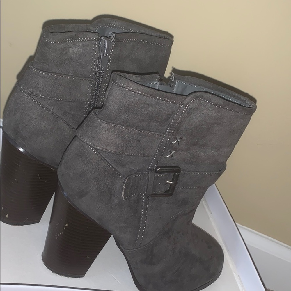 Grey Booties - Picture 3 of 5